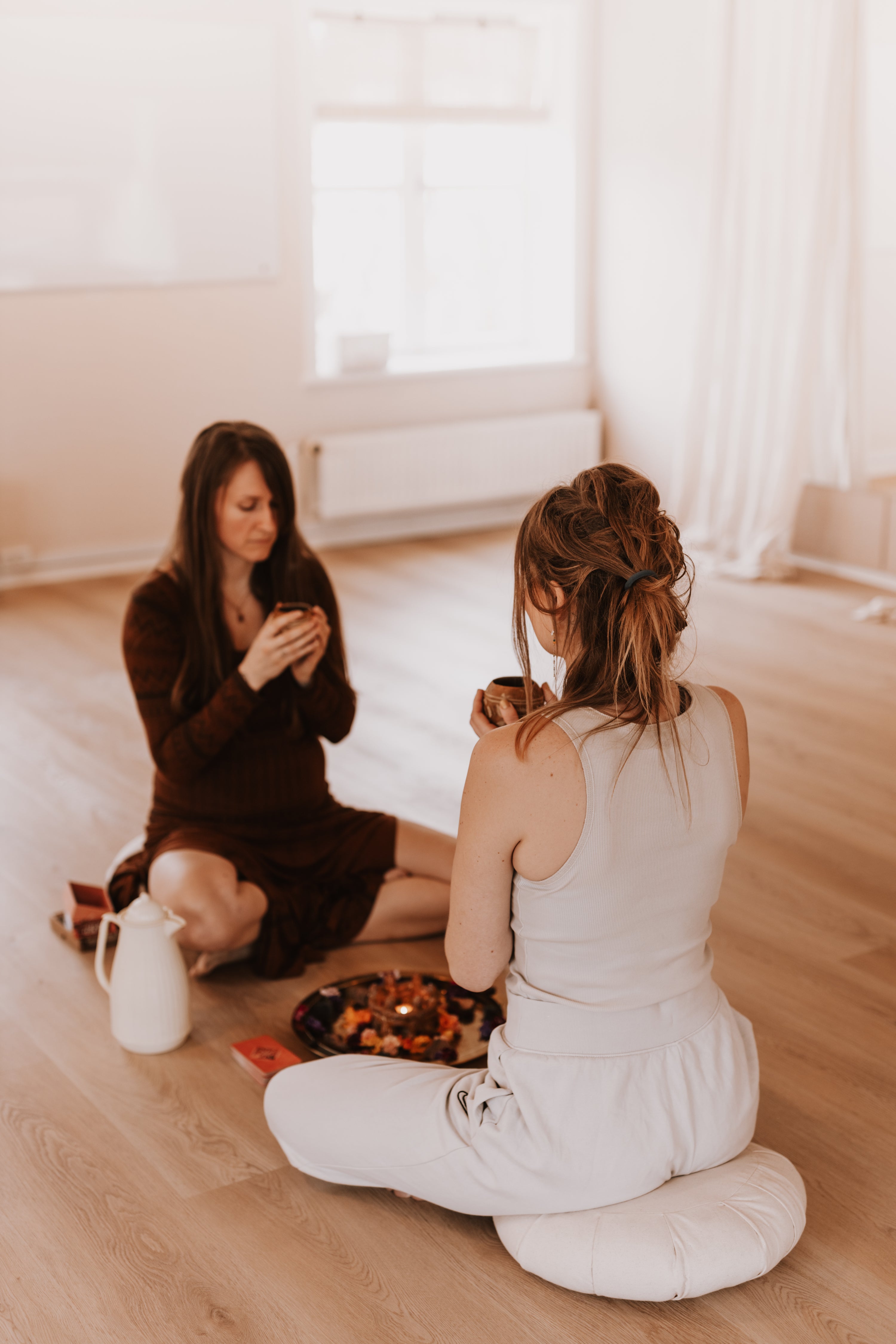 Cacao Conversation mellem Camille Namaste & Katrine Birk
