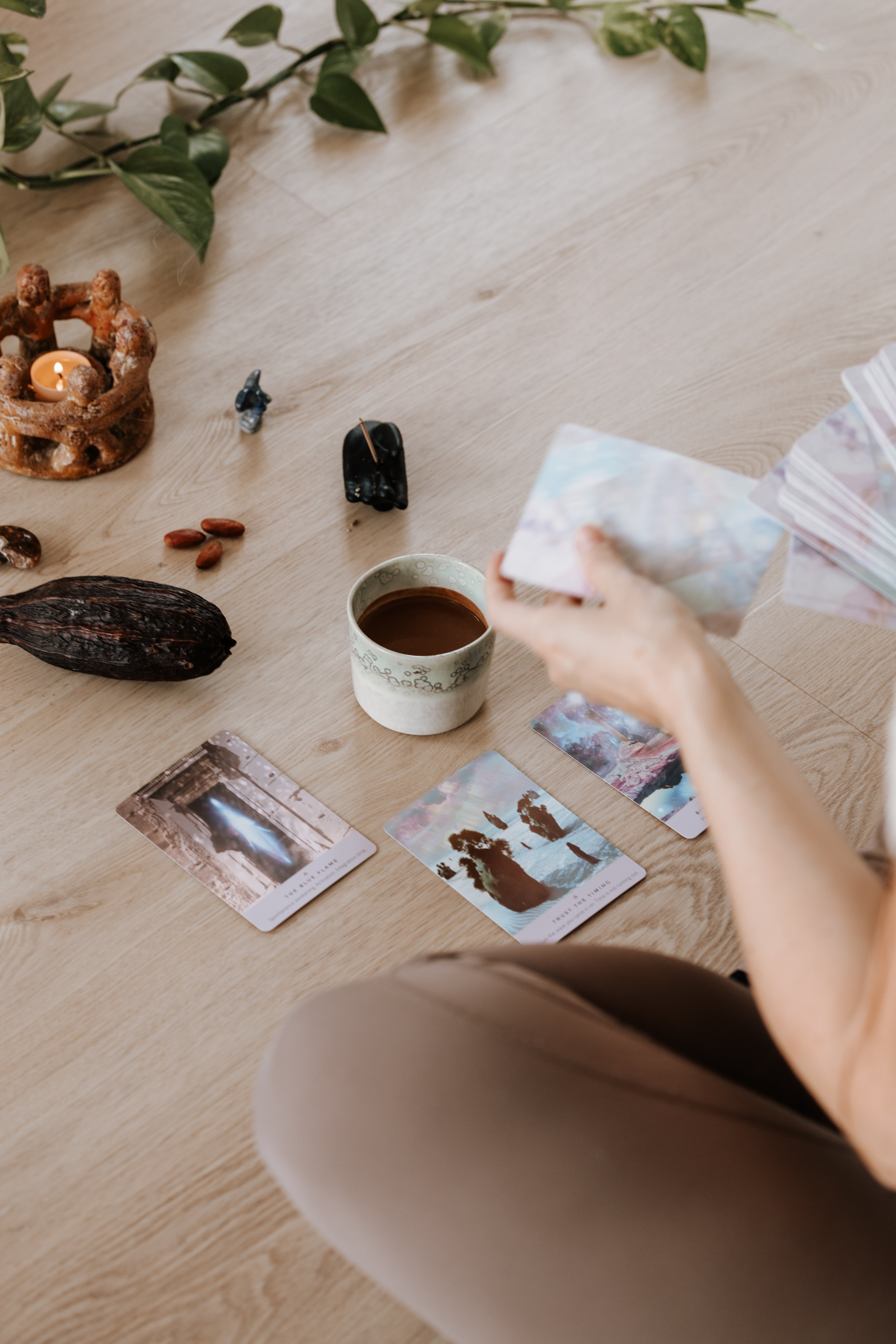 Nytårsritual med Ceremoniel Cacao og Orakelkort - Intention og en ny begyndelse