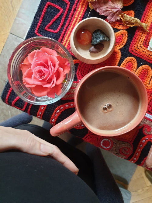 Kan jeg drikke ceremoniel cacao, når jeg er gravid? 🤰